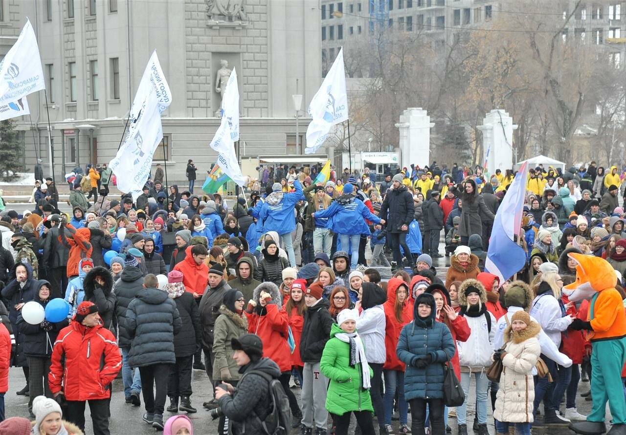 10 тысяч человек пришли в Самаре на празднование воссоединения Крыма с Россией 