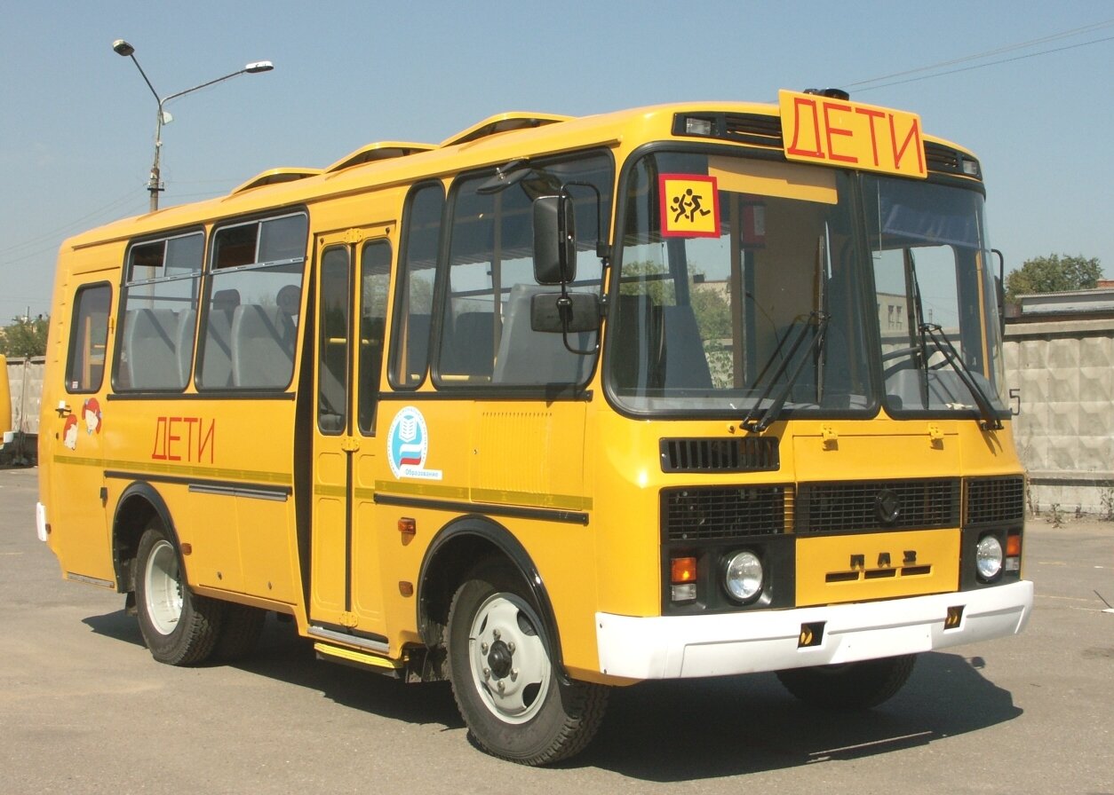 В Большечерниговском районе школьников возят в неисправных автобусах