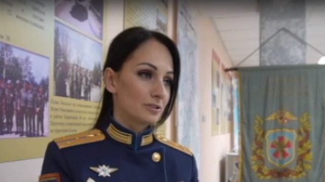 Девушка попала в тройку лучших военнослужащих России